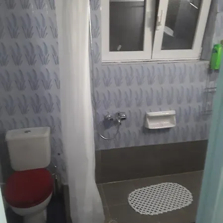 Orange Apartment *